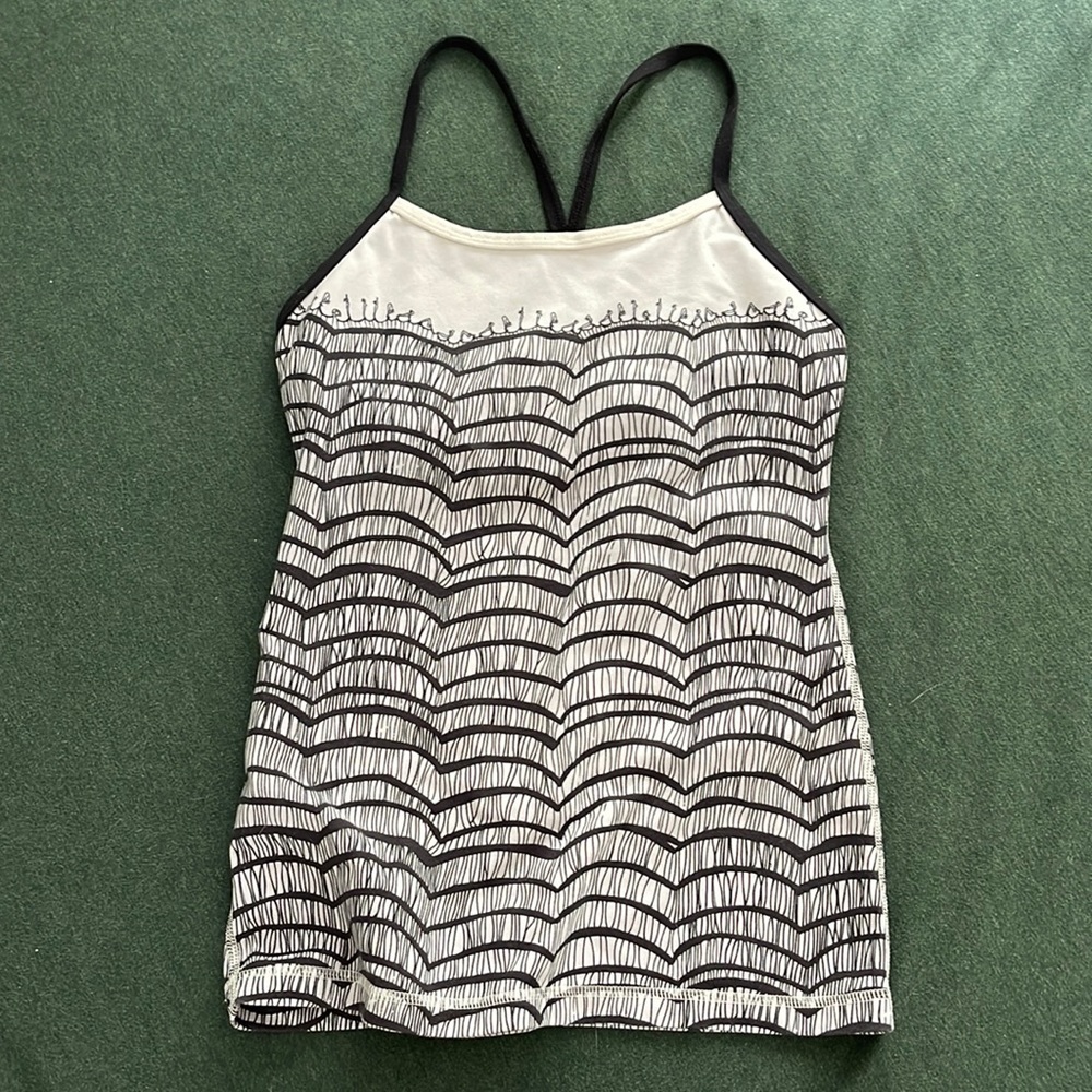 Lululemon Black and White Tank
